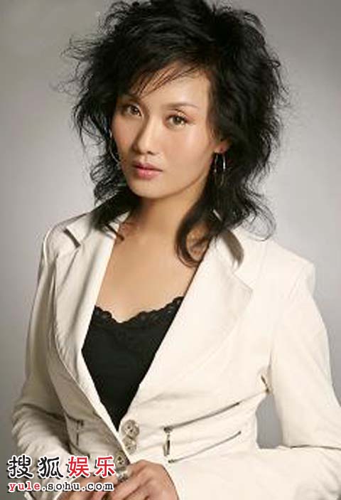 李颖上海女演员李颖上世纪90年代初曾凭借《浦讲叙事》,《孽债》而红