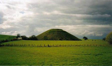 ͼƬӢؿɽ(SilburyHill)