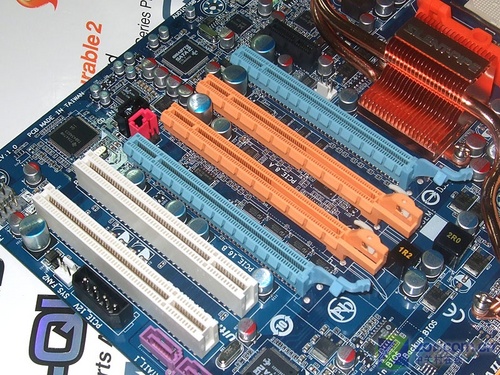 AMD 790FX-DQ6 