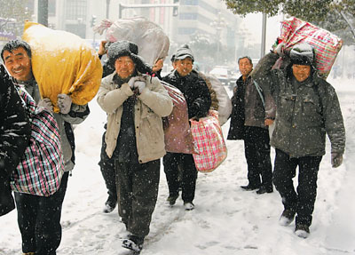 沿海城市诚意挽留农民工在第二故乡过个年(图)