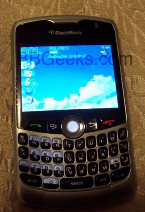 ݮCurveϵ׿CDMA 8330ͼع 