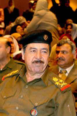 伊拉克总统萨达姆图片