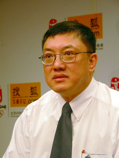 Professor Chow LeeDeVry Universityʲѧ칫ΣѺרü