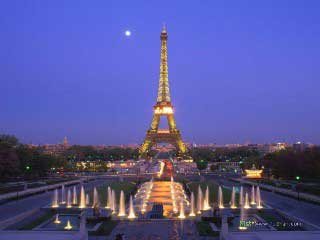 巴黎火炬传递线路解读之一艾菲尔铁塔