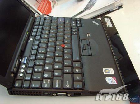 ThinkPad X61 7673-HS8