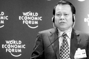 越南财政部长武文宁在世界经济论坛东亚会议上发言 本报传真图