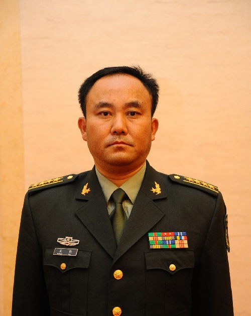 新疆军区司令员王凯图片