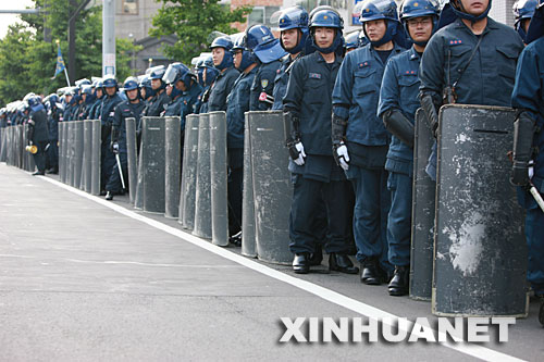 日本防暴警察图片