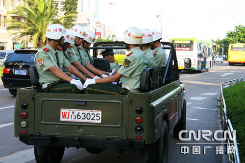 近日,武警厦门支队向全体驻岛武警部队驾驶员