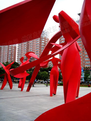 东北秧歌雕塑 韩大海摄