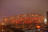 图文：奥运会开幕式彩排 雨中的鸟巢