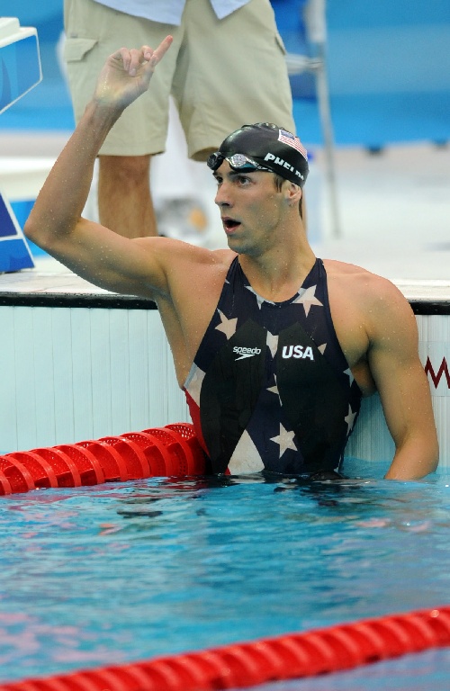 图文:男子200米自由泳决赛 菲尔普斯变身猛兽