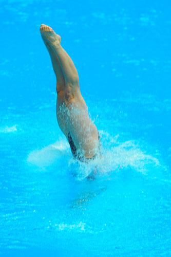 作为中国跳水队夺金的双保险,郭晶晶,吴敏霞要想延续雅典奥运会上的