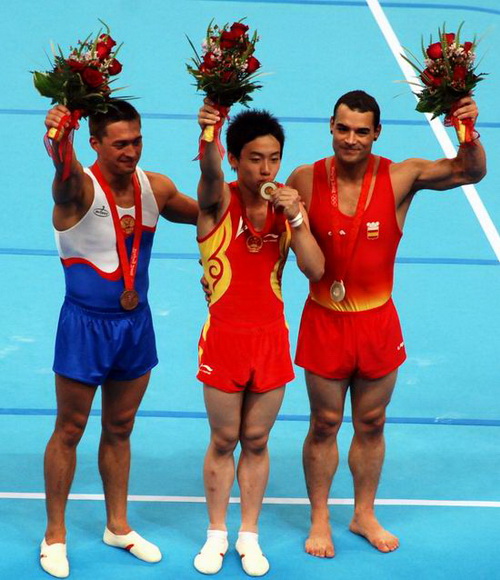 奥运会男子自由操决赛中国小将邹凯夺冠(图)