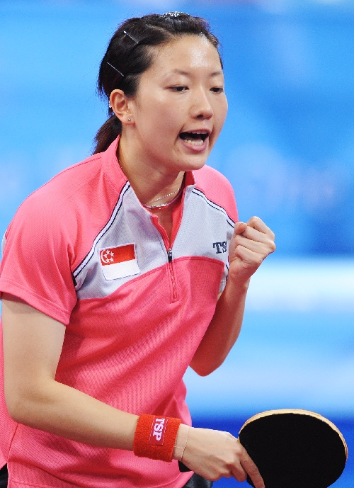 当日,李佳薇在北京奥运会乒乓球女子单打第三轮中以4比1战胜克罗地亚