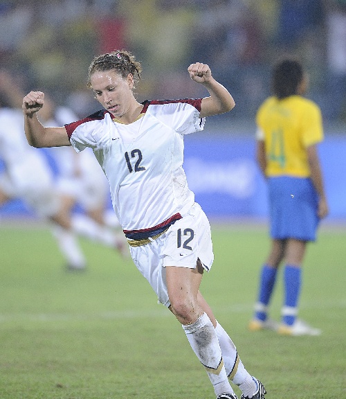 图文:女足美国队夺冠 美国队球员劳伦·切尼-搜狐2008奥运