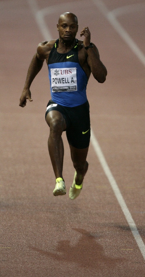 当日,鲍威尔在2008年洛桑田径大奖赛上,以9秒72的成绩夺得男子百米