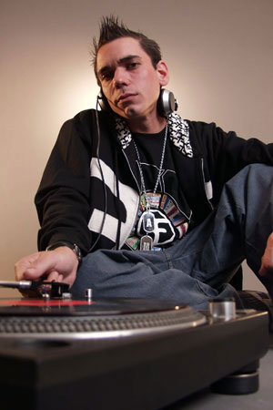 DJ-AM