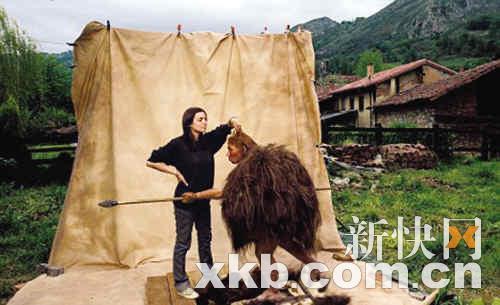 这是一名现代人女性与"威尔玛"。 