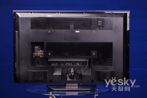 东芝 46ZF500C 数字一体机 液晶电视 平板电视