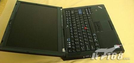 ThinkPad T400 AP8