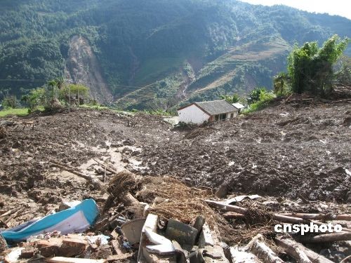 組圖:直擊雲南楚雄泥石流重災區-搜狐新聞