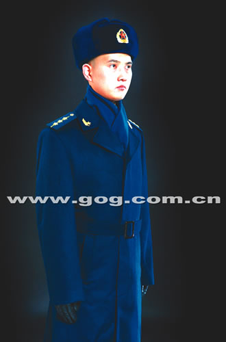 贵州空军换新冬装 首配纯羊毛围巾羊皮手套(图)