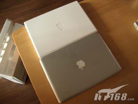 MacBooK (MB466CH/A)