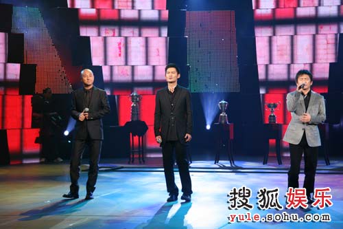 孙红雷,林志玲等明星作为颁奖嘉宾出席晚会,周晓鸥,景岗山,峦树三位