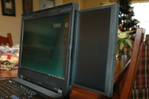 ˫ĻThinkPad W700ds 