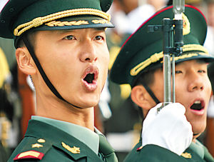 报综合       中国人民解放军陆海空三军仪仗队主要担负迎送外国元首