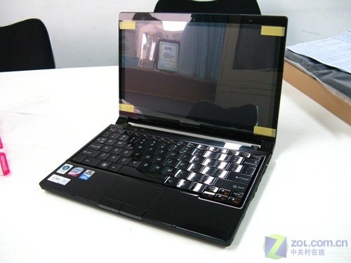 ɫ IdeaPad U11014000Ԫ 