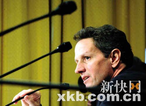 21日,美国候任财长蒂莫西·盖特纳接受参议员质询 新华社发
