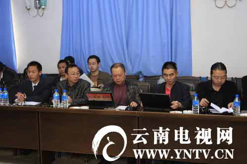 “躲猫猫”调查团听取晋宁县公安局情况说明