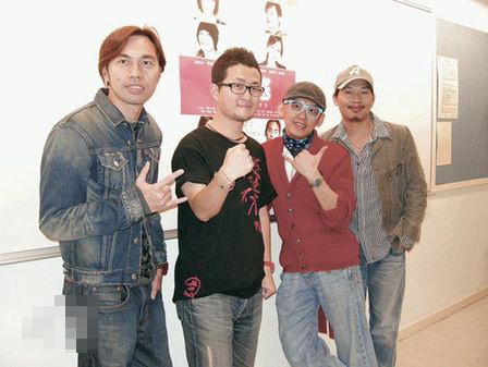(左起)四位导演陈奕先,九把刀,黄子佼和方文山昨日出席香港大学举行的