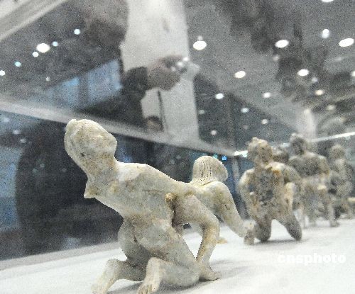 组图:中国古代性文化杭州精品展在杭州举行