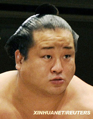本名铃木的相扑选手就遭警方逮捕