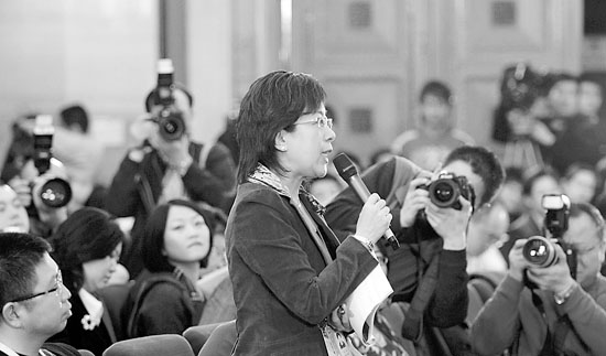本报记者任明超文新华社记者陈树根摄