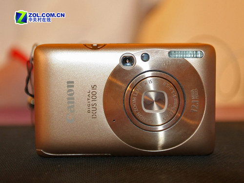 Ƭ IXUS 100 