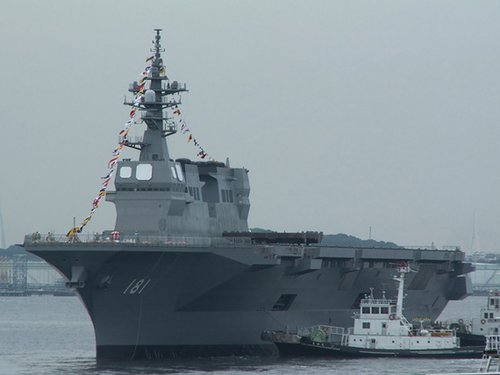 日本海上自卫队第一艘可搭载直升机的航母型护卫舰日向号日前建造