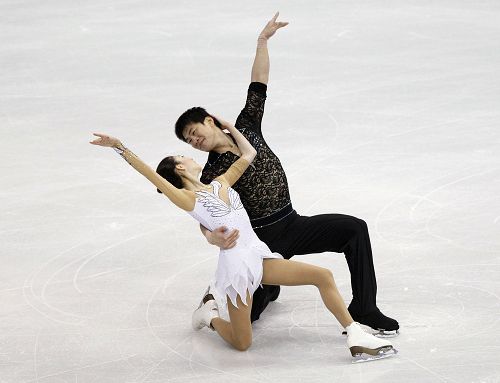 图文花滑世锦赛双人短节目张丹张昊演绎深情