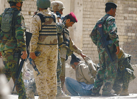 伊拉克武装分子图片