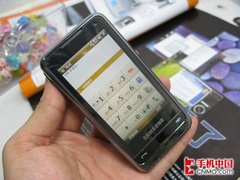 与iPhone死磕到底 三星i900双版齐降价 