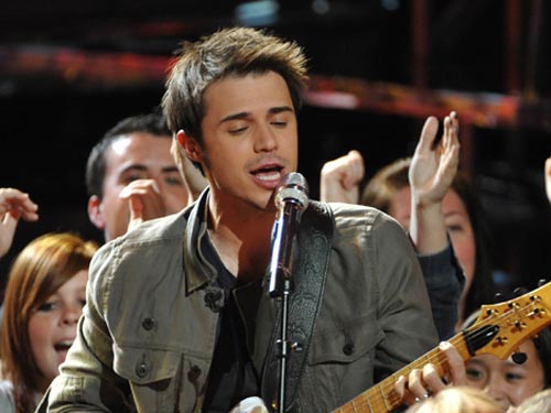 ͼż񡷵8TOP8ֳKris Allen