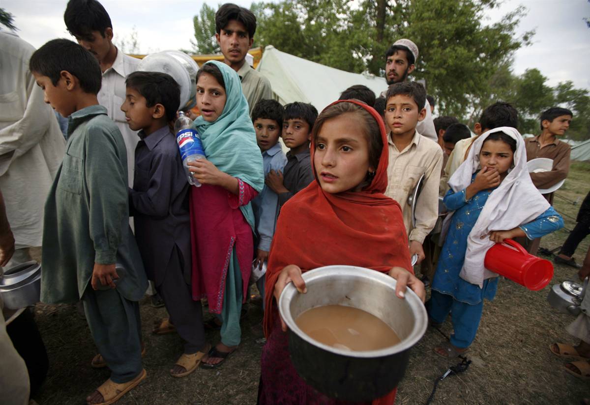 阿富汗难民儿童图片