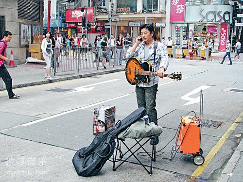 事隔多年鬧事放歌有點怕王傑爆年輕時街頭賣唱