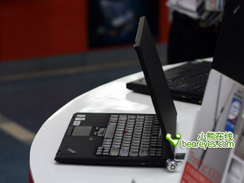 ThinkPad-X300-6477HC1