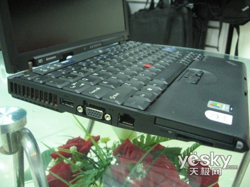 С ThinkPad X200