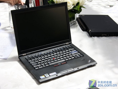 1.77KG ThinkPad T400s 