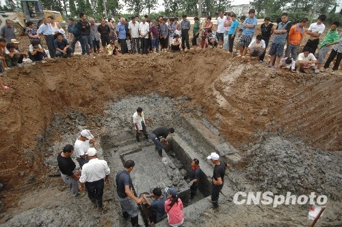 图文:扬州发现西汉夫妻合葬墓